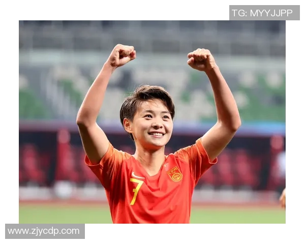 足球明星们齐贺圣诞祝福送给你温暖与快乐的节日心声