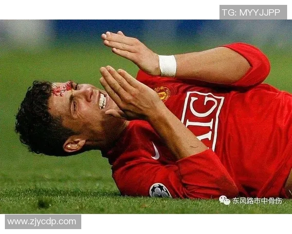 足球明星背后的故事与成就探讨及其对足球发展的影响分析